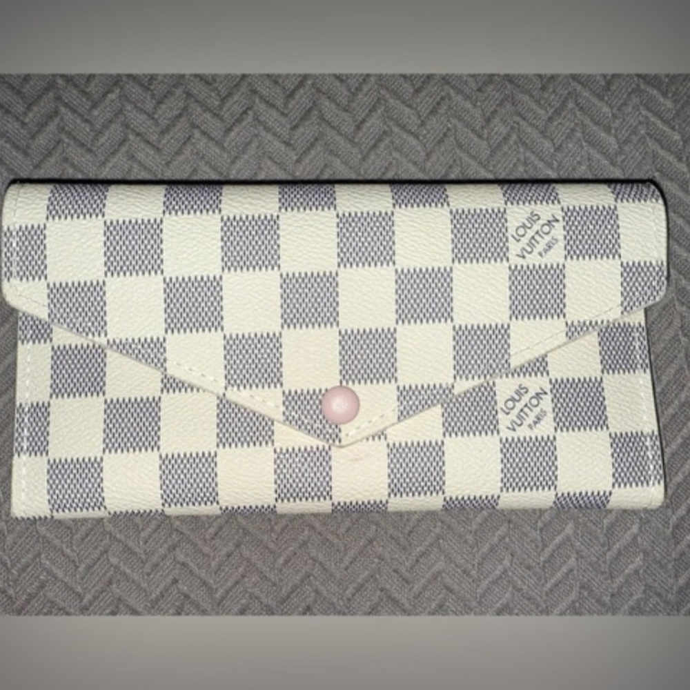 Louis Vuitton White and Gray Checkered Wallet/Crossbody Option..
